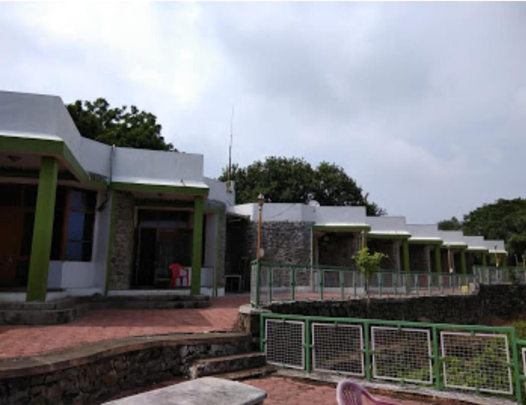 Vamoose Rupmati The Valley Hotel Māndu Exterior foto